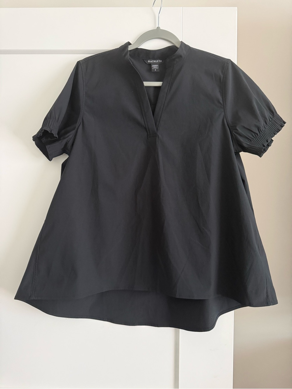 Athleta Black Short-Sleeve V-Neck A-Line Poplin Blouse